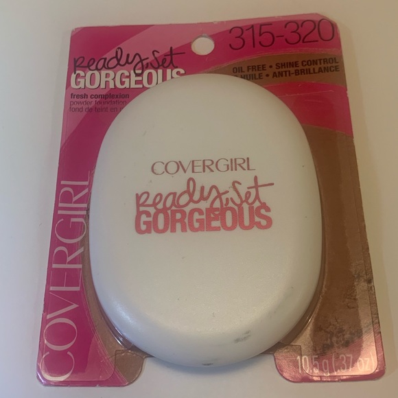 New 2 Covergirl Ready Set Gorgeous Powder Foundation - Picture 2 of 6